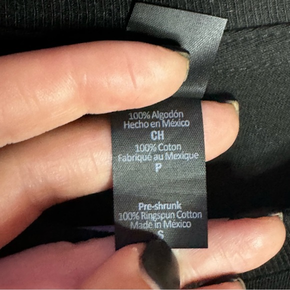 NWOT Quarintine t - shirt - Picture 4 of 4